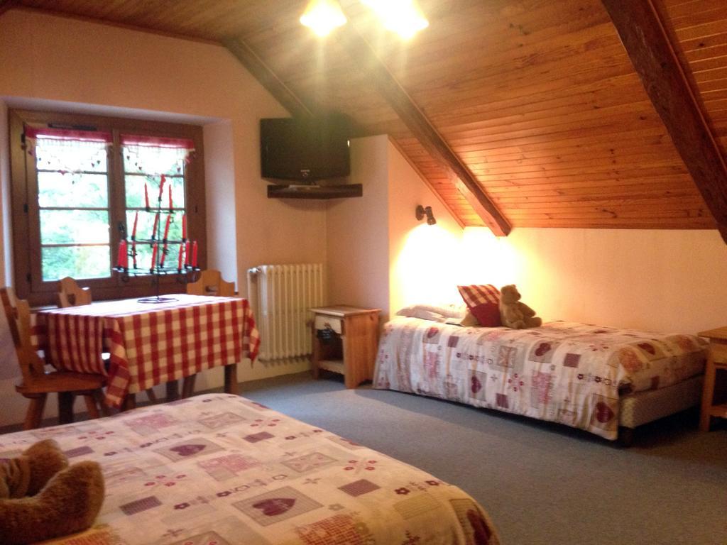 Hotel La Tapia Autrans-Meaudre-en-Vercors Zimmer foto